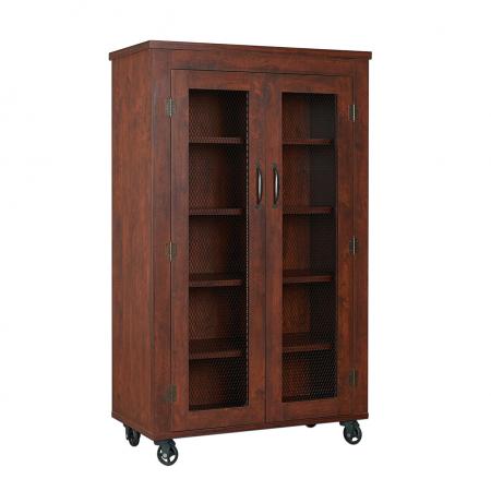 Scarpiera di grande capienza.